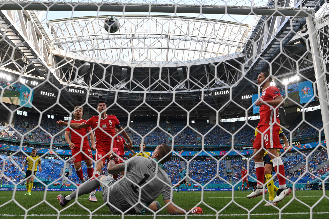 Swedia Vs Polandia: Menang 3-2, Blagult Juara Grup E ...