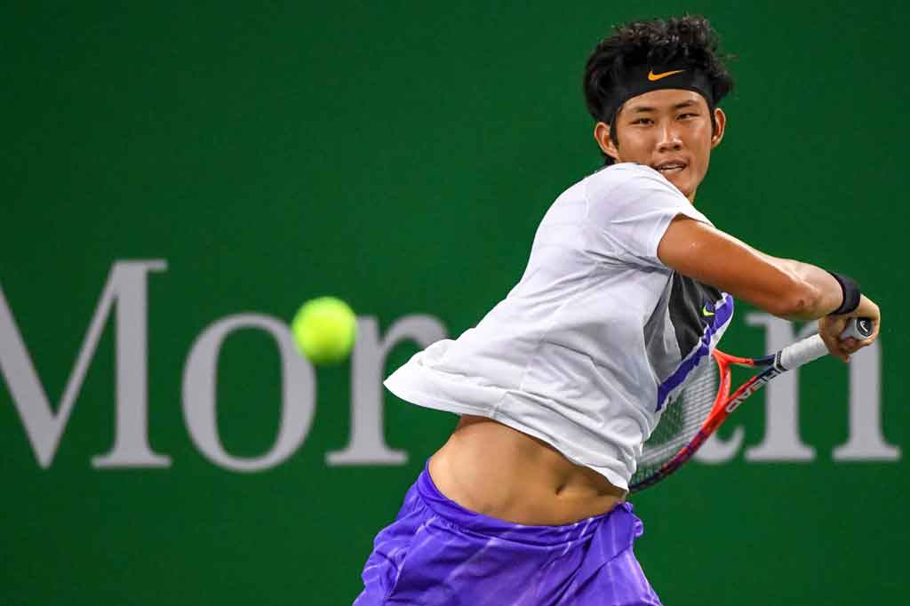 Peringkat 178 di dunia, Zhang asli Shanghai adalah satu-satunya petenis pria Tiongkok di 250 besar dunia. Ia juga menjadi petenis Tiongkok keempat yang bermain tunggal di babak utama Grand Slam sejak 1968 setelah Wu Di di Australia Terbuka pada 2013, 2014 dan 2016, Zhang Ze di Australia Terbuka pada 2014 dan 2015, dan Li Zhe di Australia Terbuka 2019.