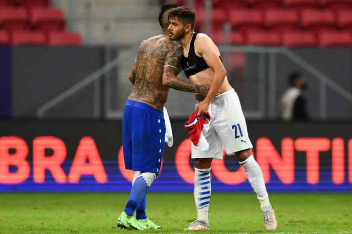 Keduanya dipastikan lolos ke babak 8 besar. Hanya posisi buncit, yang ditempati Bolivia, di Grup A yang tidak memiliki peluang lolos ke fase selanjutnya.