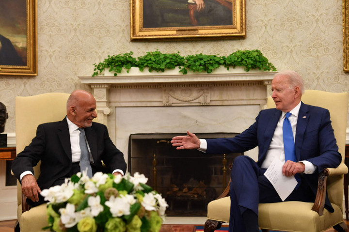Presiden AS Joe Biden menjanjikan dukungan kuat kepada pemimpin Afghanistan Ashraf Ghani selama pertemuan di Gedung Putih, Washington DC, Amerika Serikat, pada Jumat, 25 Juni 2021 waktu setempat.