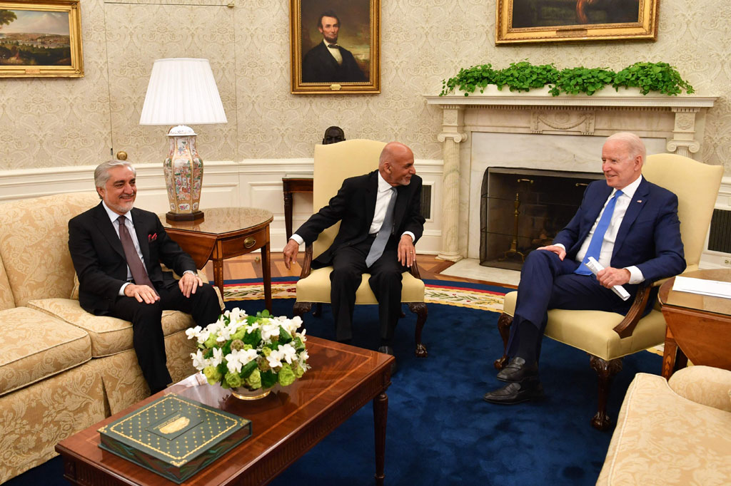 Meski begitu, Biden mengatakan kepada Ashraf Gani, Afghanistan harus memutuskan masa depan mereka, apa yang mereka inginkan.