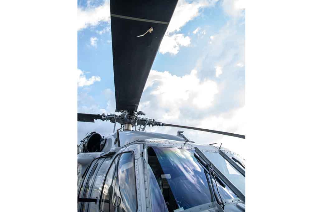 Helikopter yang membawa Presiden Kolombia Ivan Duque dan rombongan terkena tembakan di dekat perbatasan dengan Venezuela, Jumat, 25 Juni 2021 waktu setempat.