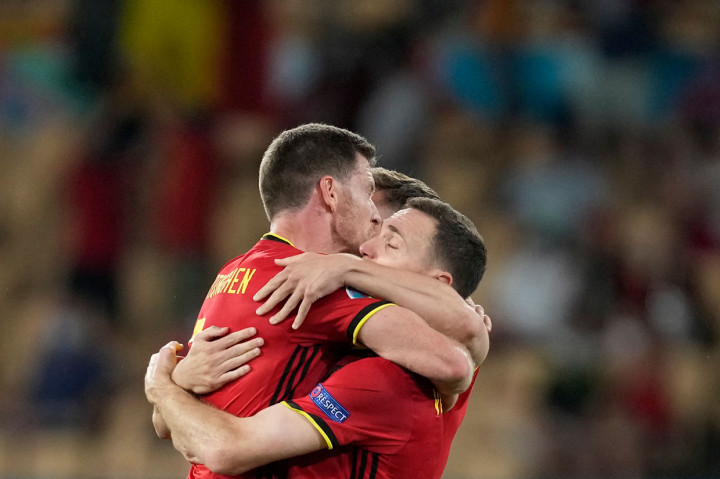 Hasil ini membuat Belgia lolos ke perempat final Euro 2020 dan akan menghadapi Italia yang melaju lebih dulu setelah mengalahkan Austria pada 16 besar, Minggu, 27 Juni 2021, dini hari WIB.