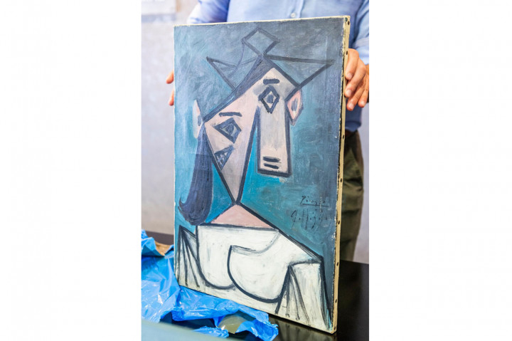 Lukisan yang dicuri karya Picasso berupa lukisan perempuan bergaya kubisme. Picasso merupakan pelopor kubisme dengan sejumlah karya yang mengubah sejarah.