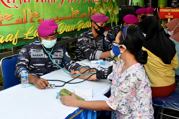 Sebanyak 500 dosis vaksin Sinovac disiapkan di sana untuk pelayanan vaksinasi gratis pada masyarakat.