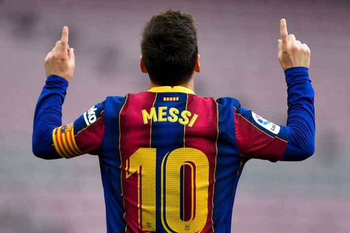 Megabintang asal Argentina Lionel Messi telah resmi menjadi pemain terbesar dengan status bebas transfer setelah kontraknya bersama Barcelona habis pada Rabu, 30 Juni 2021 waktu setempat.