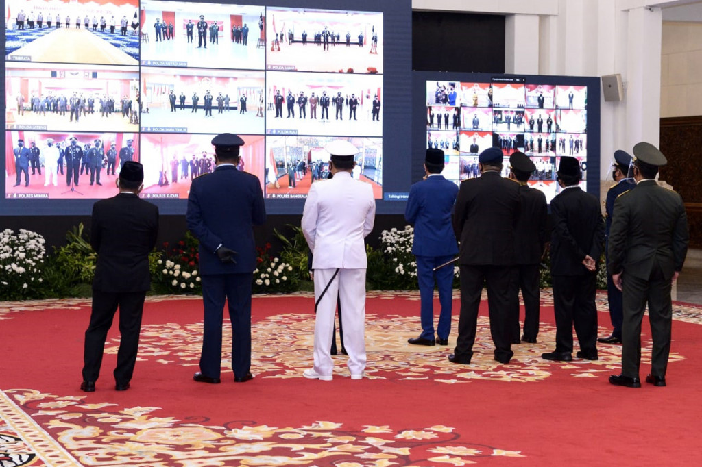 Hal tersebut disampaikannya dalam rangka peringatan ke-75 Hari Bhayangkara di Istana Negara Jakarta, seperti yang ditayangkan di Youtube Sekretariat Presiden, Kamis, 1 Juli 2021.