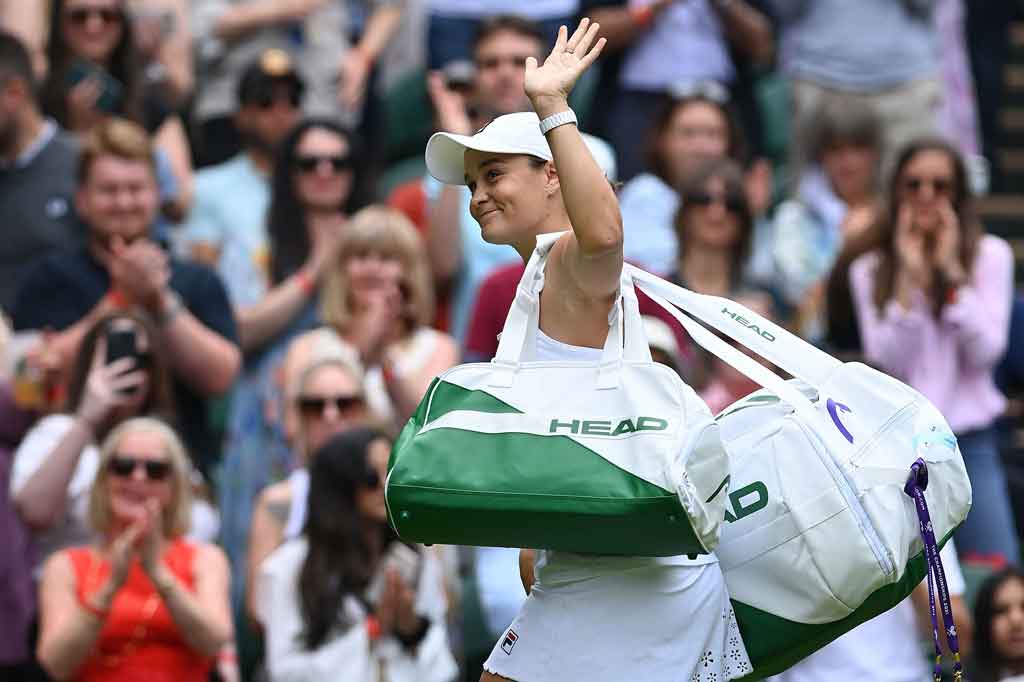 Selanjutnya Barty akan berhadapan dengan petenis peringkat 64 dari Ceko Katerina Siniakova, yang mengamankan tempatnya di putaran ketiga dengan kemenangan 4-6, 6-2, 6-2 atas Coco Vandeweghe.