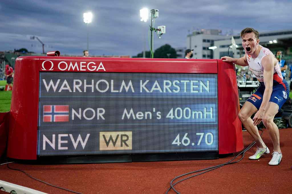 Pelari Norwegia Karsten Warholm berhasil memecahkan rekor dunia lari gawang 400 meter dengan catatan waktu 46,70 detik saat tampil di negaranya sendiri dalam ajang Diamond League di Oslo, Kamis, 1 Juli 2021 waktu setempat.