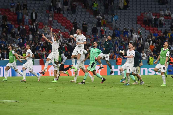 Selebrasi para pemain Italia usai memastikan diri melangkah ke semifinal Piala Eropa 2020.