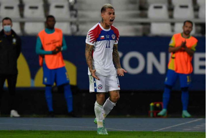 Lima menit kemudian, Chile hampir memecah kebuntuan saat Vargas mengirim bola langsung ke gawang, namun masih bisa dimentahkan oleh Ederson.