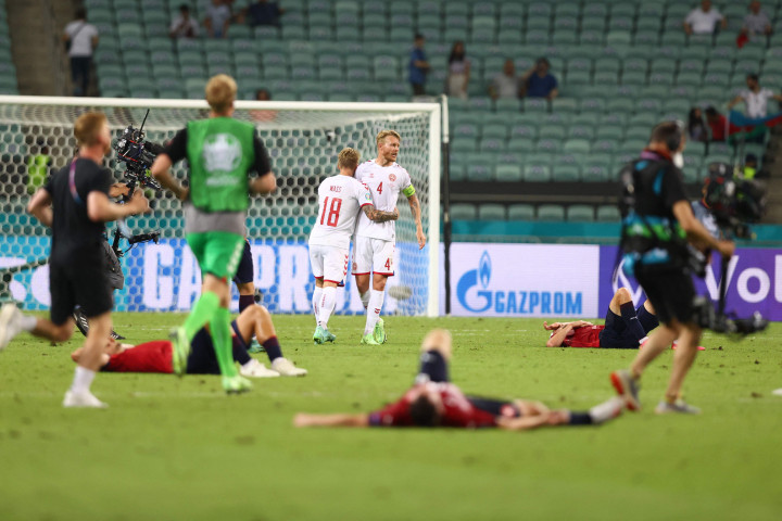 Akan tetapi momentum itu gagal dimaksimalkan dan mereka harus mengakui kemenangan Denmark.