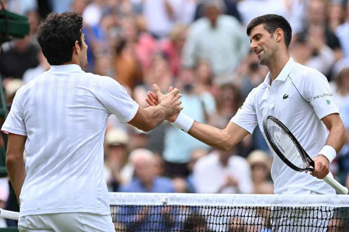 Unggulan teratas asal Serbia tersebut menang tiga set langsung atas Cristian Garin dengan skor 6-2, 6-4, 6-2 dalam laga yang berlangsung Senin, 5 Juli 2021 waktu London.