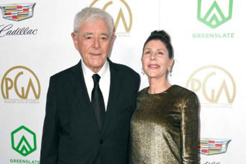 Menurut Hollywood Reporter, Donner lahir pada 24 April 1930 di Bronx dan dibesarkan di New York, sebelum kuliah di New York University dan bergabung dengan militer AS.