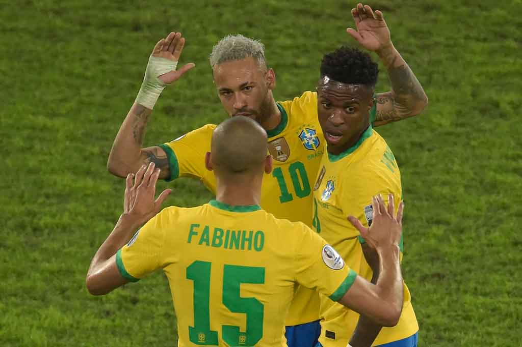 Peru terus memberikan gempuran. Namun, penyelesaian akhir yang kurang maksimal membuat mereka gagal menyamakan kedudukan. Tidak ada tambahan gol lagi hingga wasit meniupkan peluit panjang tanda pertandingan usai.