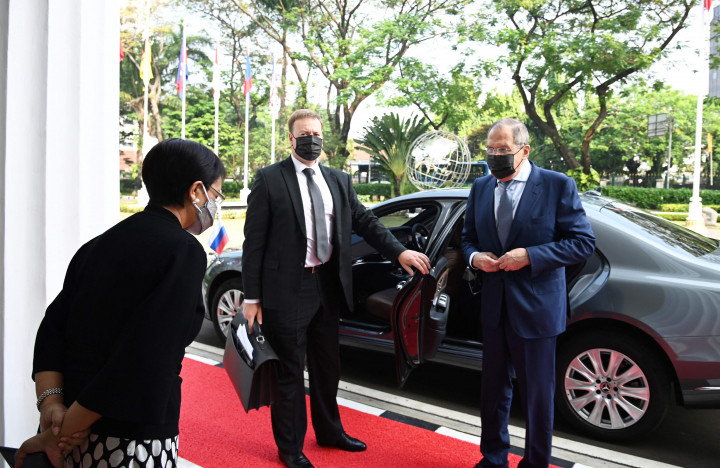 Menteri Luar Negeri Indonesia Retno Marsudi melakukan pertemuan bilateral dengan Menlu Rusia Sergey Lavrov, Selasa, 6 Juli 2021.