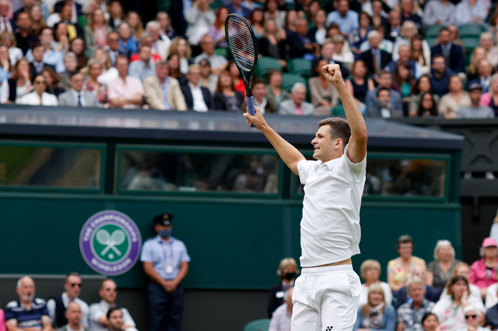 Bagi Hurkacz, ini menjadi kali pertama dirinya sukses menembus babak perempat final turnamen grand slam.