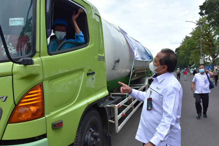 Bantuan CSR oksigen selanjutnya yaitu sebanyak 10,55 ton telah diberangkatkan menuju Bandung, Jawa Barat pada Senin, 5 Juli 2021, untuk disuplai ke RS Immanuel sebanyak 5 ton dan sebagian lagi didistribusikan ke RS Al-Islam.