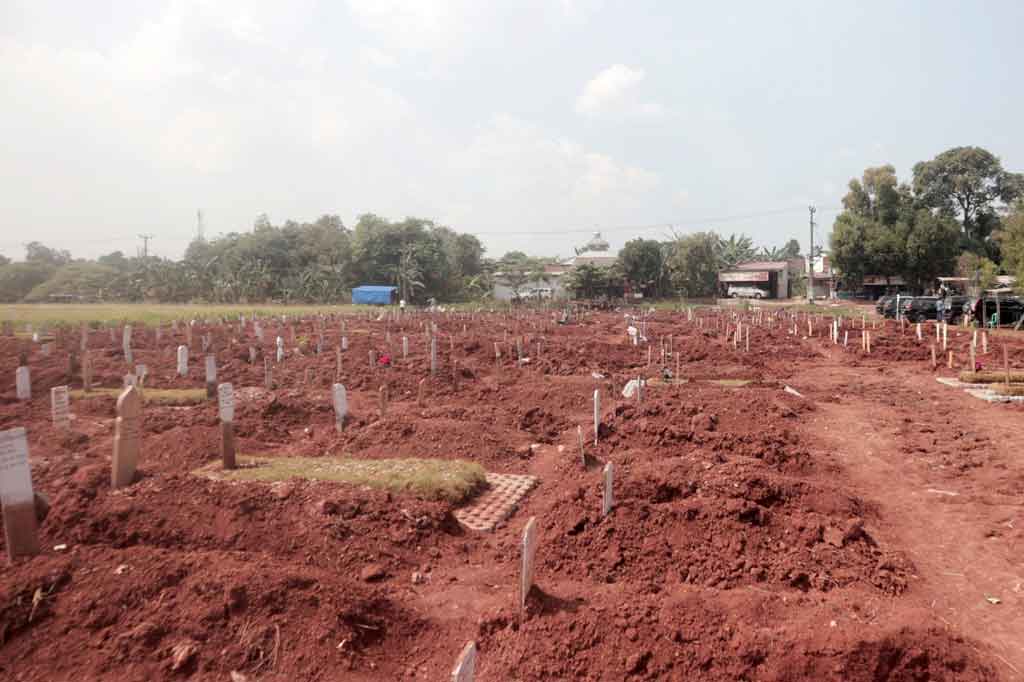 Selain lahan yang telah terisi jenazah, kata Rahmat, pihaknya juga telah menyediakan lahan seluas 6 hektare sebagai lokasi pemakaman jenazah dengan protokol covid-19.