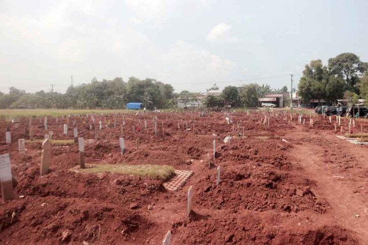 Selain lahan yang telah terisi jenazah, kata Rahmat, pihaknya juga telah menyediakan lahan seluas 6 hektare sebagai lokasi pemakaman jenazah dengan protokol covid-19.
