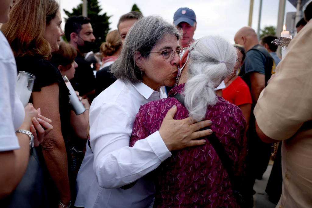 Dilansir AFP Kamis, 8 Juli 2021, penghentian pencarian itu diumumkan Wali Kota Miami-Dade, Daniella Levine Cava pada Rabu, 7 Juli 2021, waktu setempat.