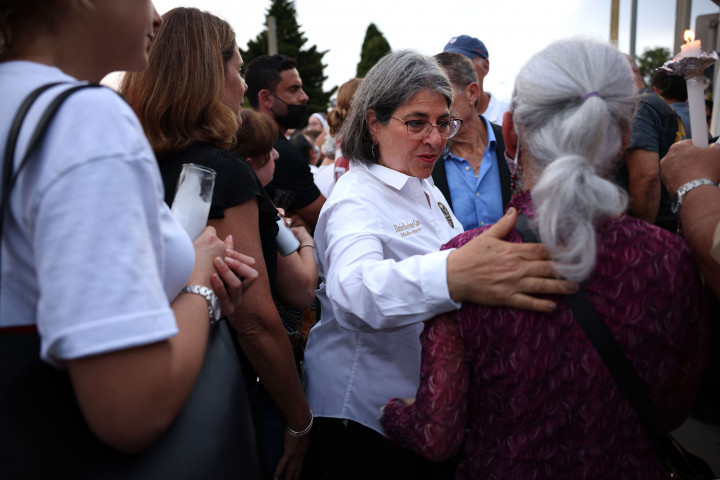 Levine Cava mengatakan delapan jasad kembali ditemukan di antara reruntuhan gedung apartemen 12 lantai, Champlain Towers South, yang ambruk pada 24 Juni ketika para penghuninya sedang tidur.