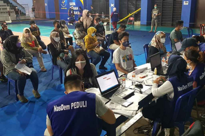 Vaksinasi yang terbuka untuk umum mulai 5 Juli-1 Agustus 2021 digelar oleh Partai NasDem di lima wilayah Ibu Kota DKI Jakarta dalam rangka mendukung program pemerintah melakukan vaksinasi 1 juta warga setiap hari.