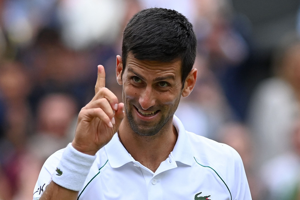 Total sudah enam gelar juara Wimbledon yang dikumpulkan oleh Djokovic. Kemenangan lainnya dia dapatkan pada 2011, 2014, dan 2015.