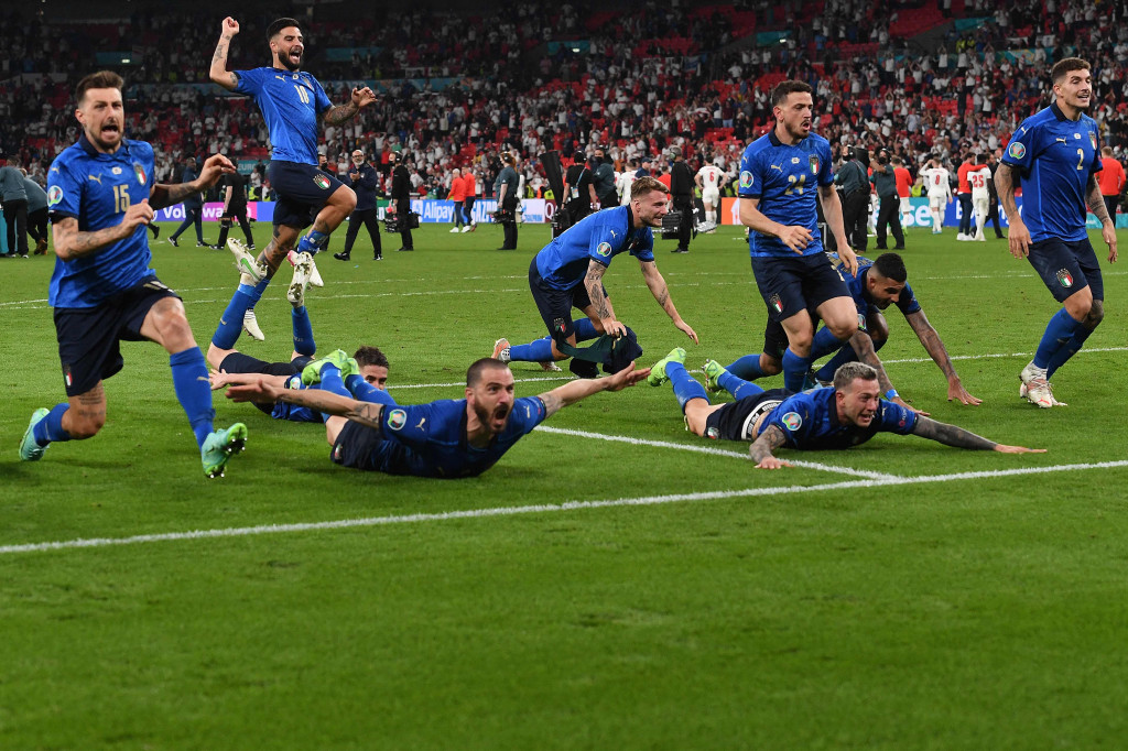 Sementara untuk Inggris, kekalahan atas Italia membuat mereka mengubur mimpi meraih trofi Piala Eropa perdana sepanjang sejarah. Inggris juga masih harus melanjutkan puasa gelar di turnamen besar yang telah berlangsung selama 55 tahun sejak menjuarai Piala Dunia 1966.