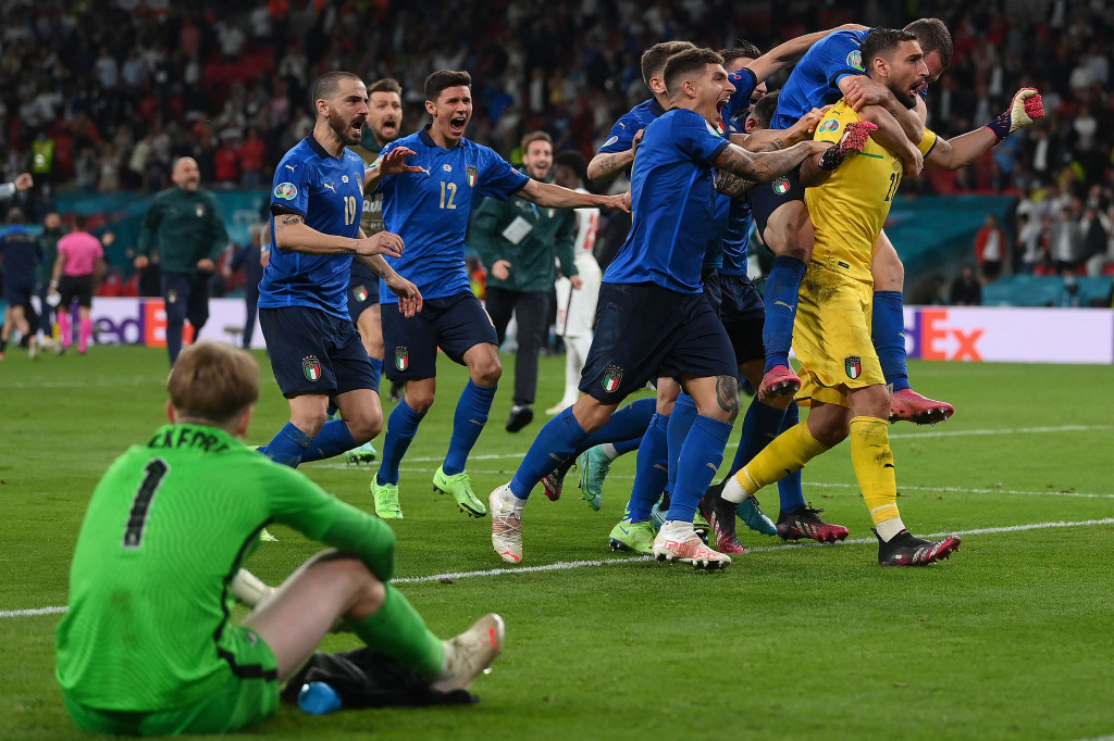 Prestasi itu mereka pastikan setelah menaklukkan Inggris lewat adu penalti dengan skor 3-2 pada fase final di Stadion Wembley, London, Senin, 12 Juli dini hari WIB.