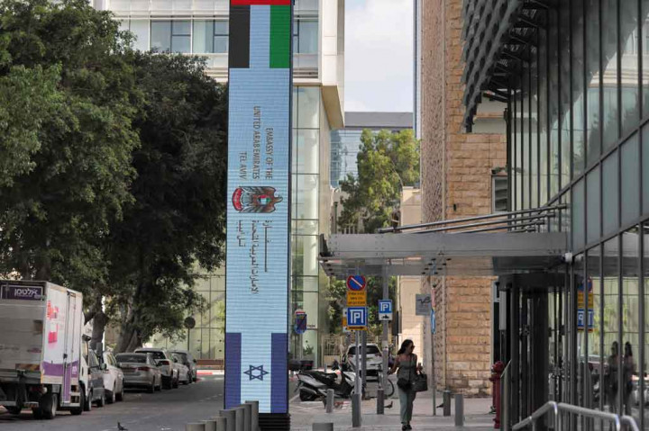 Penampakan Gedung Kedubes UEA untuk Israel yang bertempat di Gedung Bursa Efek Tel Aviv.