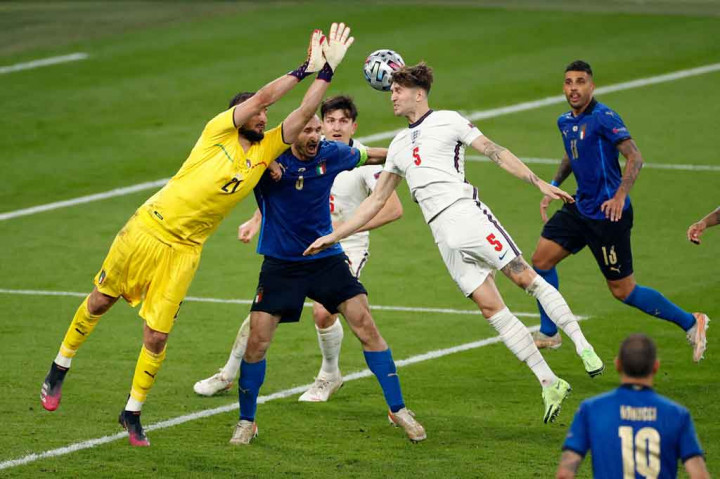 Donnarumma menjadi rekrutan kelima PSG dalam bursa transfer musim panas ini sekaligus pemain ketiga yang didatangkan secara gratis setelah gelandang Georginio Wijnaldum dan bek Sergio Ramos. PSG sebelumnya juga sudah mempermanenkan Danilo Pereira sebagai klausul kontrak peminjaman dari Porto serta memboyong bek sayap Achraf Hakimi dari Inter Milan.