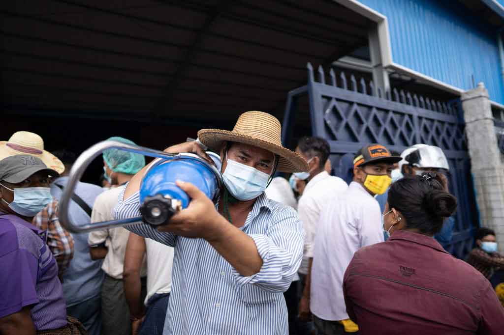 
Dewan Administrasi Negara -- begitu junta menyebut mereka -- mengatakan tidak perlu khawatir.

 