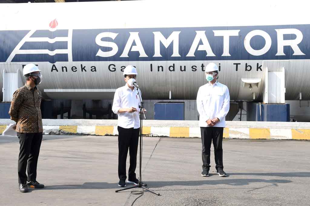 Presiden mengakui kenaikan kasus covid-19 yang masih terus terjadi menyebabkan lonjakan kebutuhan oksigen nasional. 