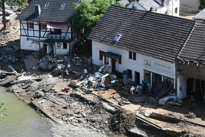 Banjir besar di Eropa Barat terjadi sejak Kami, 15 Juli 2021, dan telah menyebabkan setidaknya 170 orang meninggal.