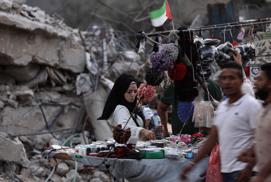 Padahal, biasanya, inilah periode penting untuk meningkatkan omset.