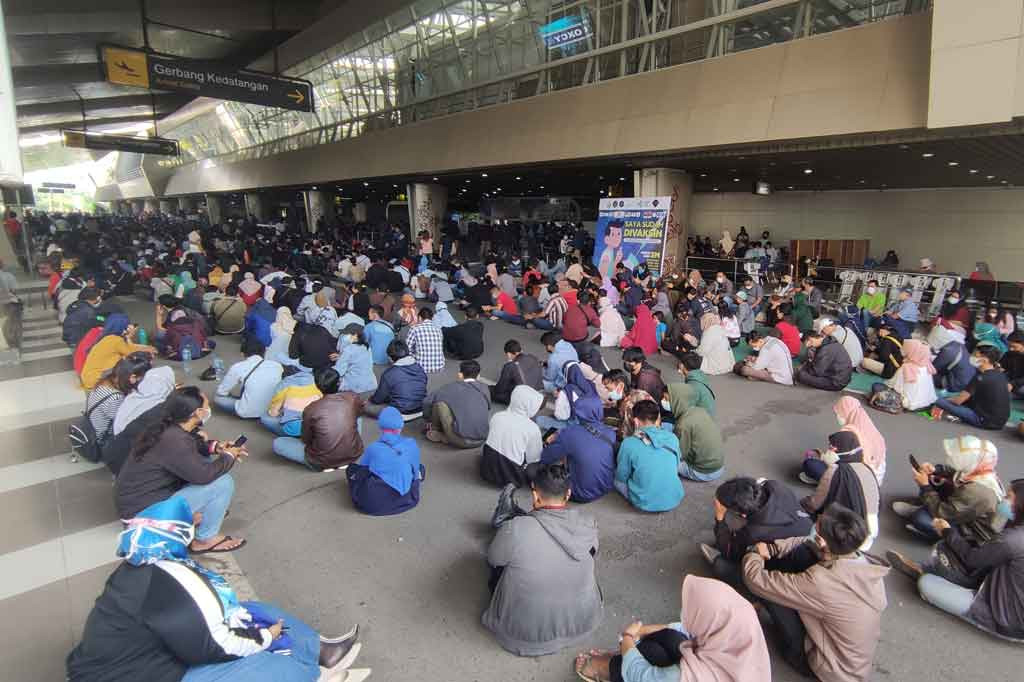 Namun Puspenerbal sendiri sudah melakukan vaksinasi selama 18 hari dari 28 Juni hingga 22 Juli. Capaian total vaksinasi yang dilakukan Puspenerbal sudah sebanyak 10.073 orang.