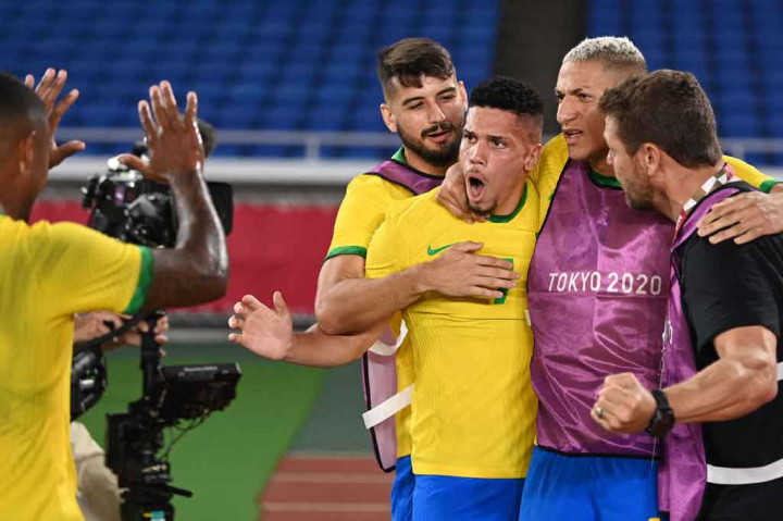 Hasil kemenangan 4-2 membuat Brasil untuk sementara memuncaki klasemen Grup D dengan tiga poin, unggul selisih gol atas Pantai Gading yang berada di peringkat kedua. Sementara Jerman dan Arab Saudi berada di urutan ketiga dan keempat.