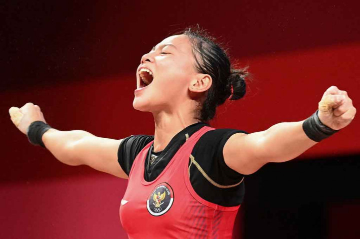 Windy yang turun di kelas 49kg itu meraih medali perunggu setelah mencatatkan total angkatan 194kg, dengan snatch 84kg dan clean and jerk 110kg, demikian catatan resmi Olimpiade.