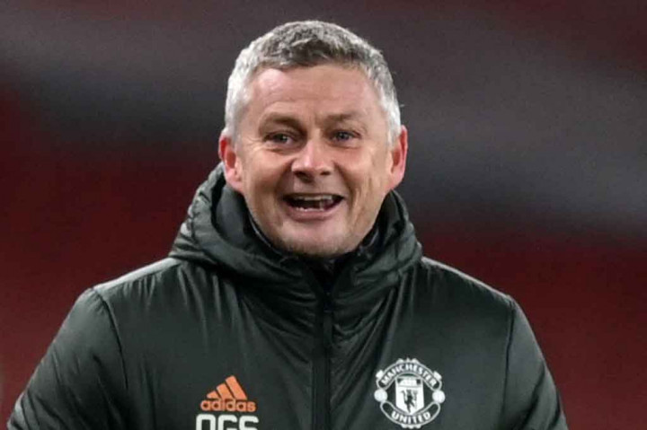 Solskjaer membawa MU ke posisi kedua di Liga Premier musim lalu dan menembus final Liga Europa, namun dikalahkan Villarreal lewat adu penalti.