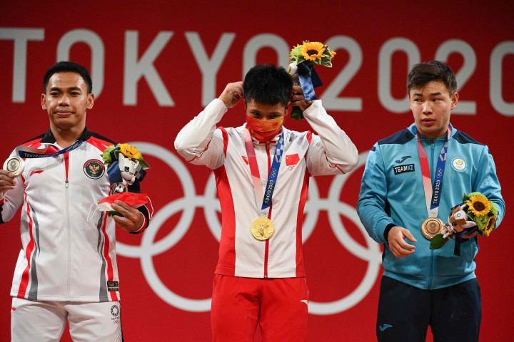 Eko hanya kalah dari lifter Tiongkok, Li Fabin. Ia mampu mengangkat 141 kg pada sesi snatch dan 172 kg pada clean & jerk dengan total beban 313 kg.