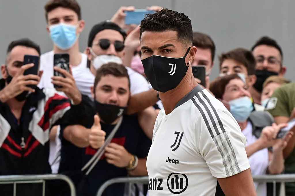 Cristiano Ronaldo, Senin, 26 Juli 2021 waktu setempat, tiba untuk menjalani tes medis di Turin menjelang musim keempatnya bersama Juventus.