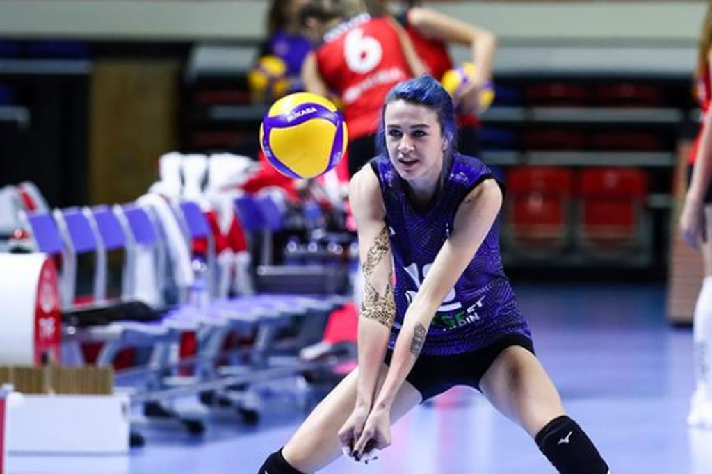 Pada ajang lainnya, perempuan berpostur 194 cm itu juga menjadi bagian saat Turki meraih perak dalam ajang Nations League 2018 dan perunggu dalam kejuaraan yang sama pada 2021.