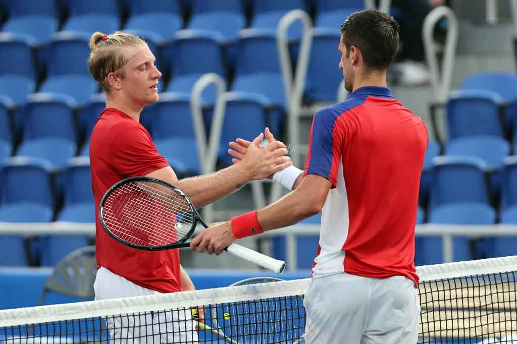 Djokovic tengah memburu Golden Slam setelah sebelumnya merebut gelar Australian Open, French Open, Roland Garros, dan Wimbledon tahun ini.