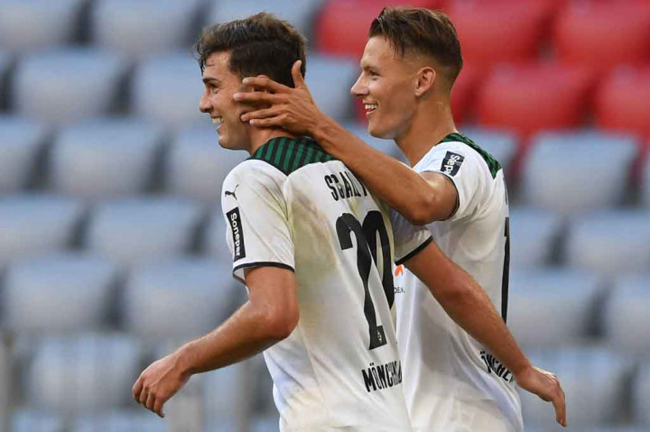 Tim tamu akhirnya berhasil memecah kebuntuan saat laga berjalan 59 menit lewat sepakan kaki kiri Hannes Wolf usai menyambut umpan silang Joe Scally.