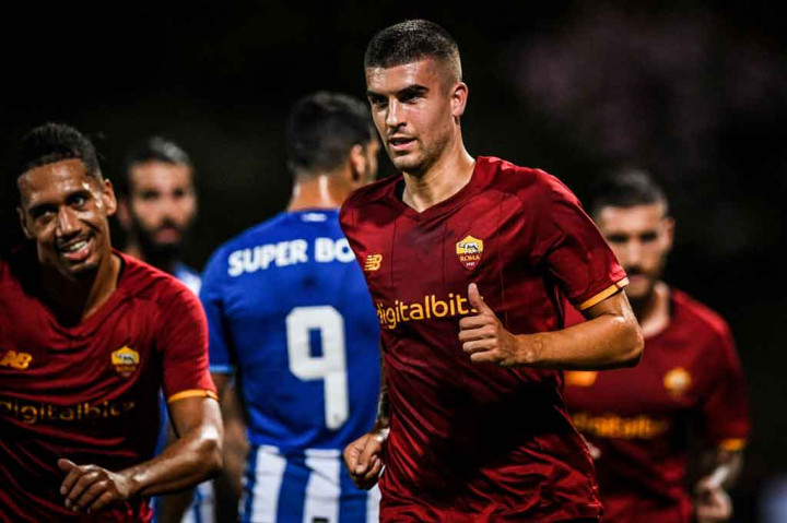AS Roma akhirnya berhasil unggul terlebih dahulu pada menit ke-56 lewat sundulan maut Gianluca Mancini yang menyambut umpan lambung Nicolo Zaniolo. 