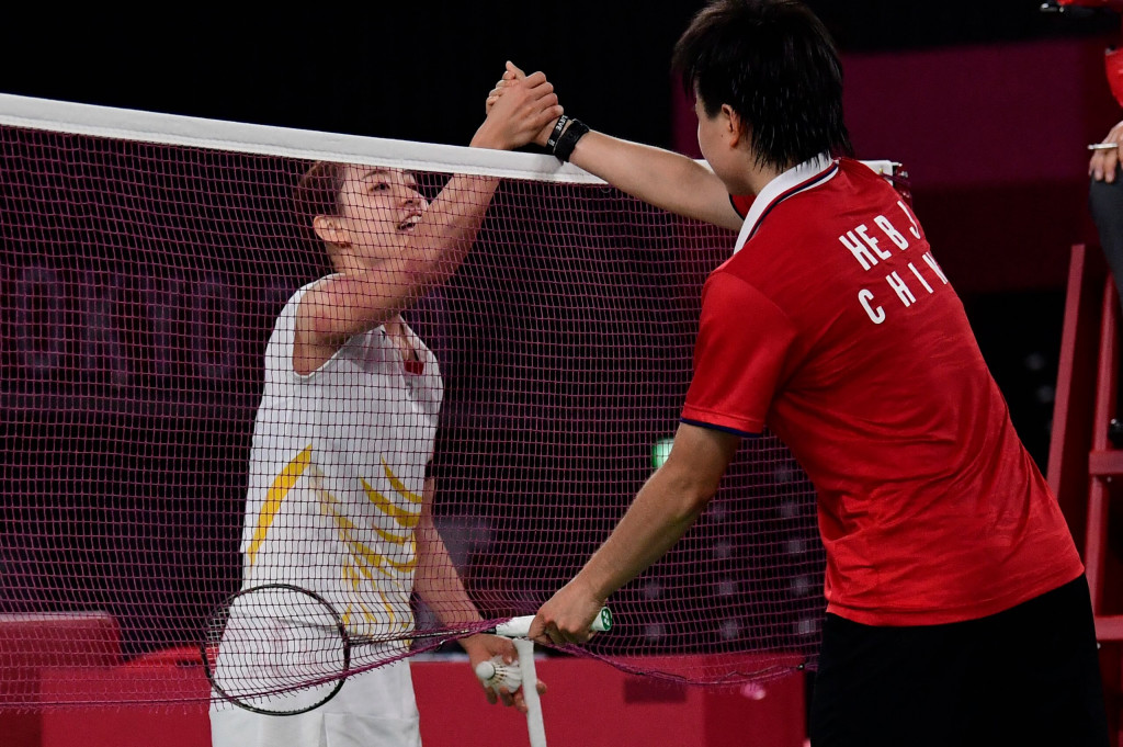 Dengan demikian Negeri Matahari Terbit kini hanya memiliki dua wakil di Olimpiade Tokyo. Pertama tunggal putri Akane Yamaguchi dan kedua ganda campuran Yuta Watanabe/Arisa Higashino.