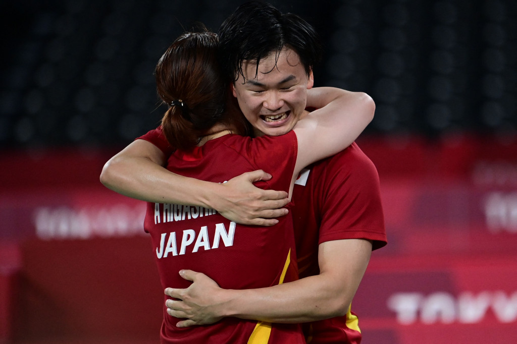 Yuta Watanabe/Arisa Higashino telah menjadi pemain Ganda campuran Jepang pertama dalam sejarah yang memenangkan medali di Olimpiade.