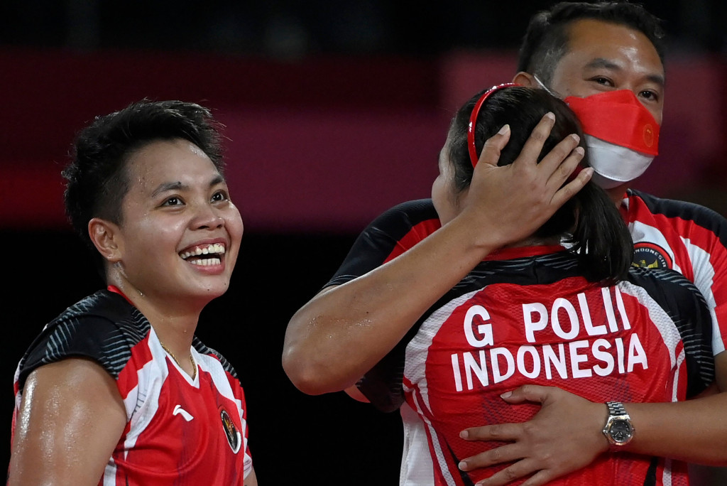 Greysia/Apriyani praktis juga menjadi ganda putri Indonesia pertama yang akan meraih medali (perak/emas) di Olimpiade. 