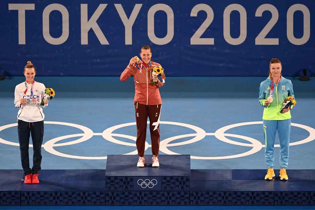 Bencic mengalahkan Vondrousova dengan skor 7-5, 2-6, 6-3.